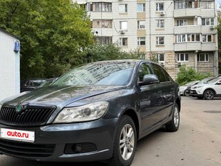 2010 Skoda Octavia II (A5) Рестайлинг, серый, 580000 рублей, вид 1