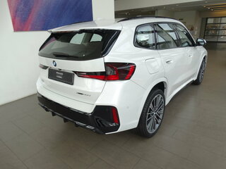 2026 BMW X1 Long 25Li xDrive III (U11/U12), белый, 5850000 рублей, вид 4