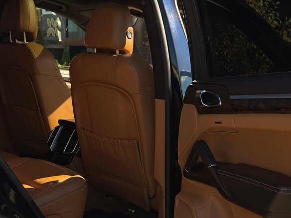 2015 Porsche Cayenne Diesel II Рестайлинг (958), синий, 4100000 рублей - вид 16