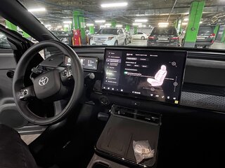 2026 Toyota bZ3X 58.3 kWh, чёрный, 2490500 рублей, вид 4