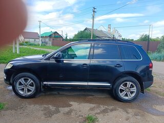 2008 Volkswagen Touareg I Рестайлинг, чёрный, 800000 рублей, вид 5