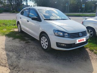 2018 Volkswagen Polo V Рестайлинг, белый, 850000 рублей, вид 1