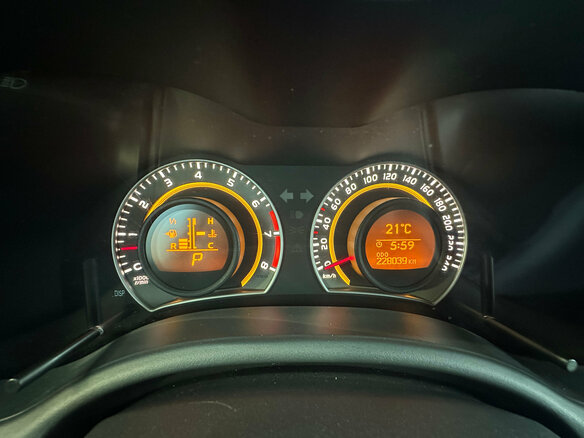 2011 Toyota Corolla X (E140, E150) Рестайлинг, серебристый, 990000 рублей - вид 12