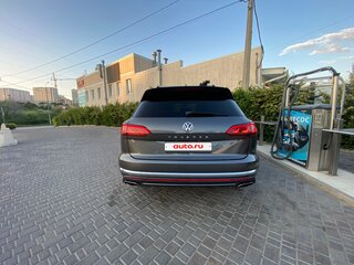 2020 Volkswagen Touareg III, серый, 5100000 рублей, вид 5