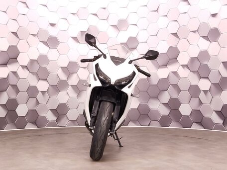 2023 Honda CBR 650R, белый, 999000 рублей, вид 5