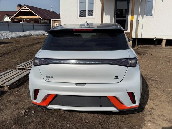 2025 BYD Dolphin 44.9 kWh I, серебристый, 1675000 рублей - вид 7
