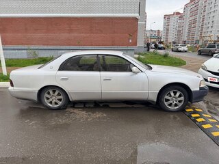 1992 Toyota Crown Majesta I (S140), белый, 600000 рублей, вид 3