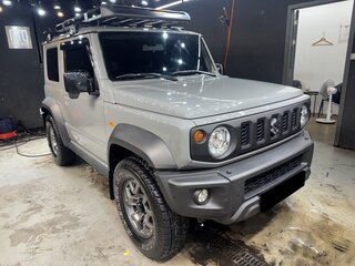2023 Suzuki Jimny Sierra IV, серый, 2765000 рублей, вид 4