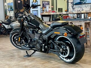 2020 Harley-Davidson Fat Boy, чёрный, 3500000 рублей, вид 5