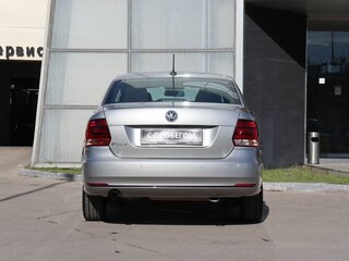 2018 Volkswagen Polo V Рестайлинг, серебристый, 1160000 рублей, вид 4