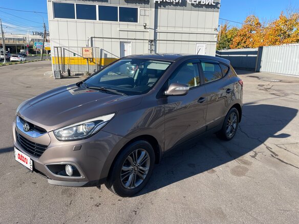 2014 Hyundai ix35 I Рестайлинг, коричневый, 1299999 рублей