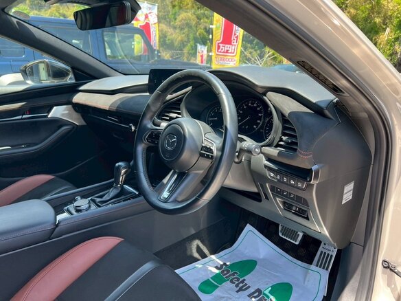 2023 Mazda 3 IV (BP), серебристый - вид 14