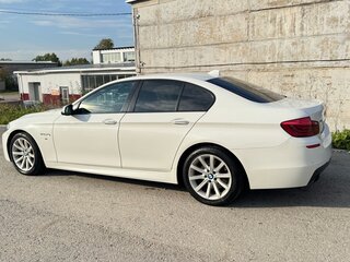 2013 BMW 5 серии 528i xDrive VI (F10/F11/F07) Рестайлинг, белый, 1880000 рублей, вид 4