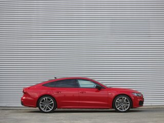 2019 Audi A7 55 TFSI II (4K), красный, 4790000 рублей, вид 3