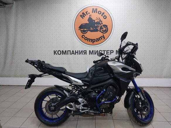 2016 Yamaha MT-09 Tracer (FJ-09), серый, 849000 рублей