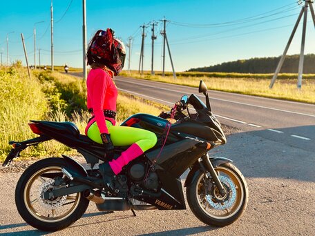 2011 Yamaha XJ6 (FZ6R), чёрный, 460000 рублей, вид 2