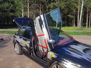 2001 Audi RS 4 I (B5), чёрный, 4400000 рублей, вид 1
