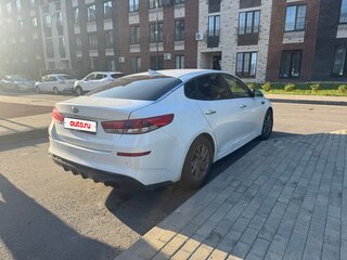 2019 Kia Optima IV Рестайлинг, белый, 1730000 рублей, вид 5