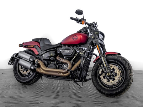 2019 Harley-Davidson Fat Bob, красный, 1449000 рублей, вид 2