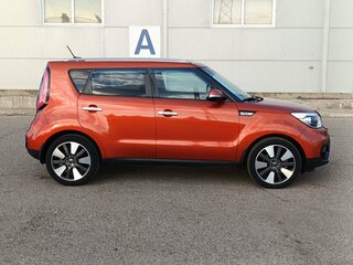 2017 Kia Soul II Рестайлинг, оранжевый, 1565000 рублей, вид 4