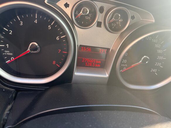 2008 Ford Focus II Рестайлинг, серебристый, 370000 рублей - вид 6