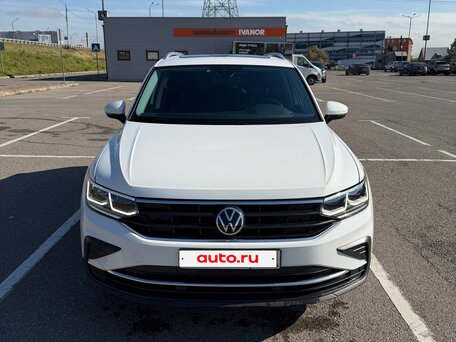 2020 Volkswagen Tiguan II Рестайлинг, белый, 3200000 рублей, вид 1