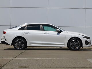 2022 Kia K5 III, белый, 2990000 рублей, вид 2