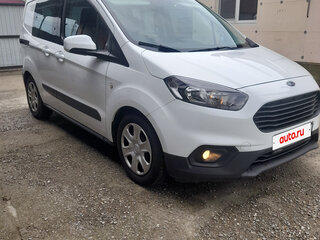2020 Ford Tourneo Courier I Рестайлинг, белый, 1950000 рублей, вид 2
