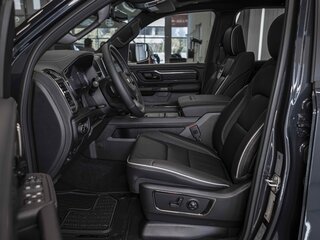 2026 Ram 1500 Crew Cab eTorque V Рестайлинг, синий, 11970359 рублей, вид 3