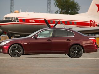 2008 BMW 5 серии 525xi V (E60/E61) Рестайлинг, красный, 1450000 рублей, вид 4