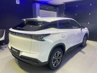 2026 Omoda C5 II, белый, 2399000 рублей, вид 5