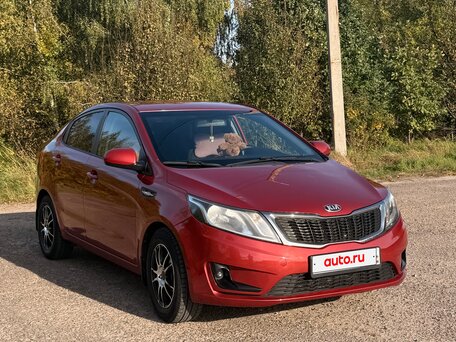 2013 Kia Rio III, красный, 690000 рублей, вид 2