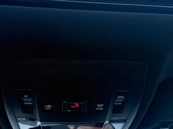 2021 Lexus ES 200 VII Рестайлинг, чёрный, 3950000 рублей - вид 14