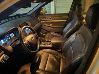 2018 Ford Explorer V Рестайлинг 2, белый, 2850000 рублей, вид 5