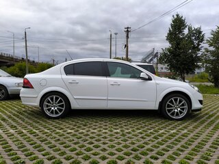 2011 Opel Astra H Рестайлинг, белый, 520000 рублей, вид 4