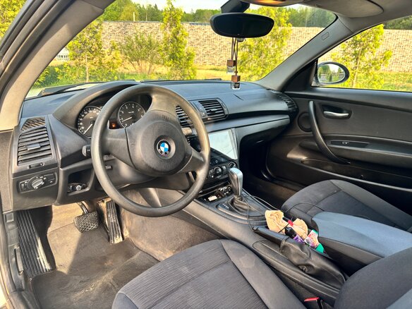2009 BMW 1 серии 116i I (E81/E82/E87/E88) Рестайлинг, белый, 550000 рублей - вид 4