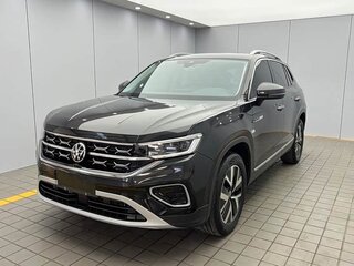2023 Volkswagen Tayron I Рестайлинг, чёрный, 1700000 рублей, вид 1