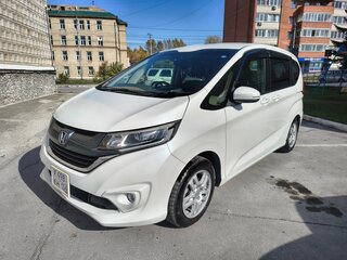 2018 Honda Freed II, белый, 1520000 рублей, вид 1