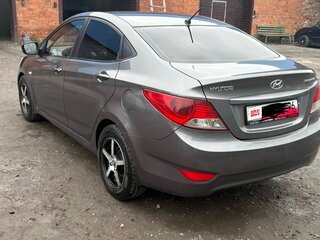 2011 Hyundai Solaris I, серый, 600000 рублей, вид 3