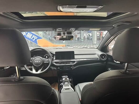 2023 Kia K3 II (China Market) Рестайлинг, белый, 1150055 рублей - вид 6