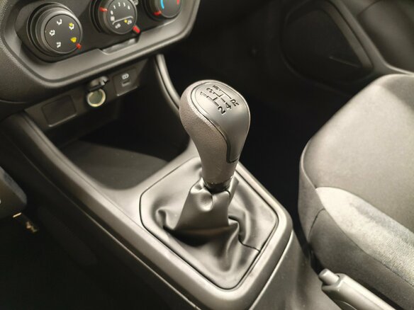 2026 Lada (ВАЗ) Iskra, серебристый - вид 13