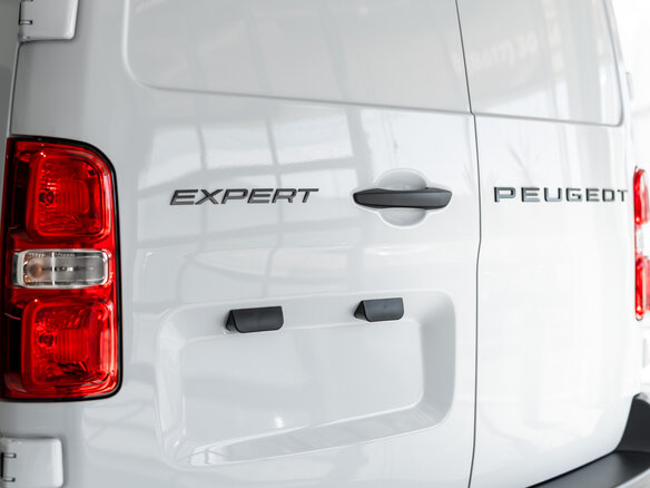 2025 Peugeot Expert, белый, 5099000 рублей - вид 12