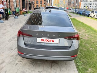 2021 Skoda Octavia IV (A8), серый, 2250000 рублей, вид 3