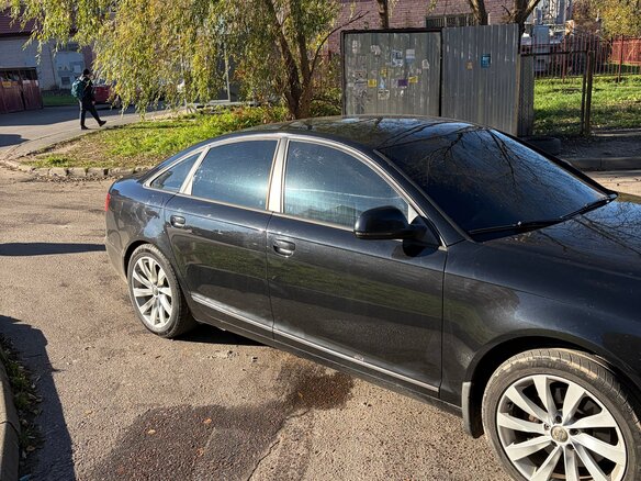 2010 Audi A6 III (C6) Рестайлинг, чёрный, 1500000 рублей - вид 3