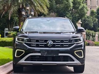 2023 Volkswagen Tayron I Рестайлинг, чёрный, 1845000 рублей, вид 2