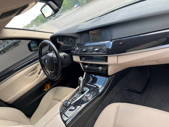2012 BMW 5 серии 520i VI (F10/F11/F07), синий, 1600000 рублей - вид 5