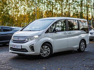 2015 Honda Stepwgn V, белый, 1510000 рублей, вид 1
