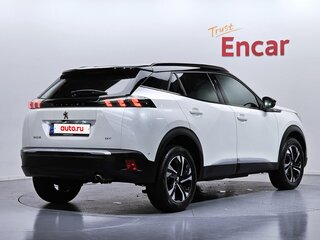2023 Peugeot 2008 II, белый, 1800000 рублей, вид 4