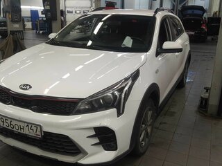 2021 Kia Rio X IV Рестайлинг, белый, 1680000 рублей, вид 1