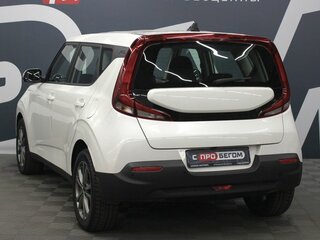 2021 Kia Soul III, белый, 1429900 рублей, вид 4